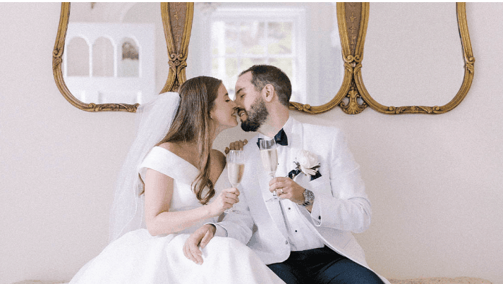 Photographie d'un couple de mariés